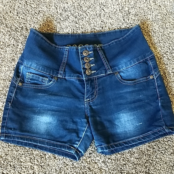 Go Go Star Shorts - Picture 1 of 4